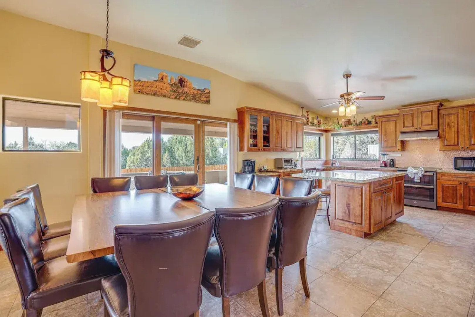 Panoramic Red Rock Views & Hot Tub: Sedona Retreat