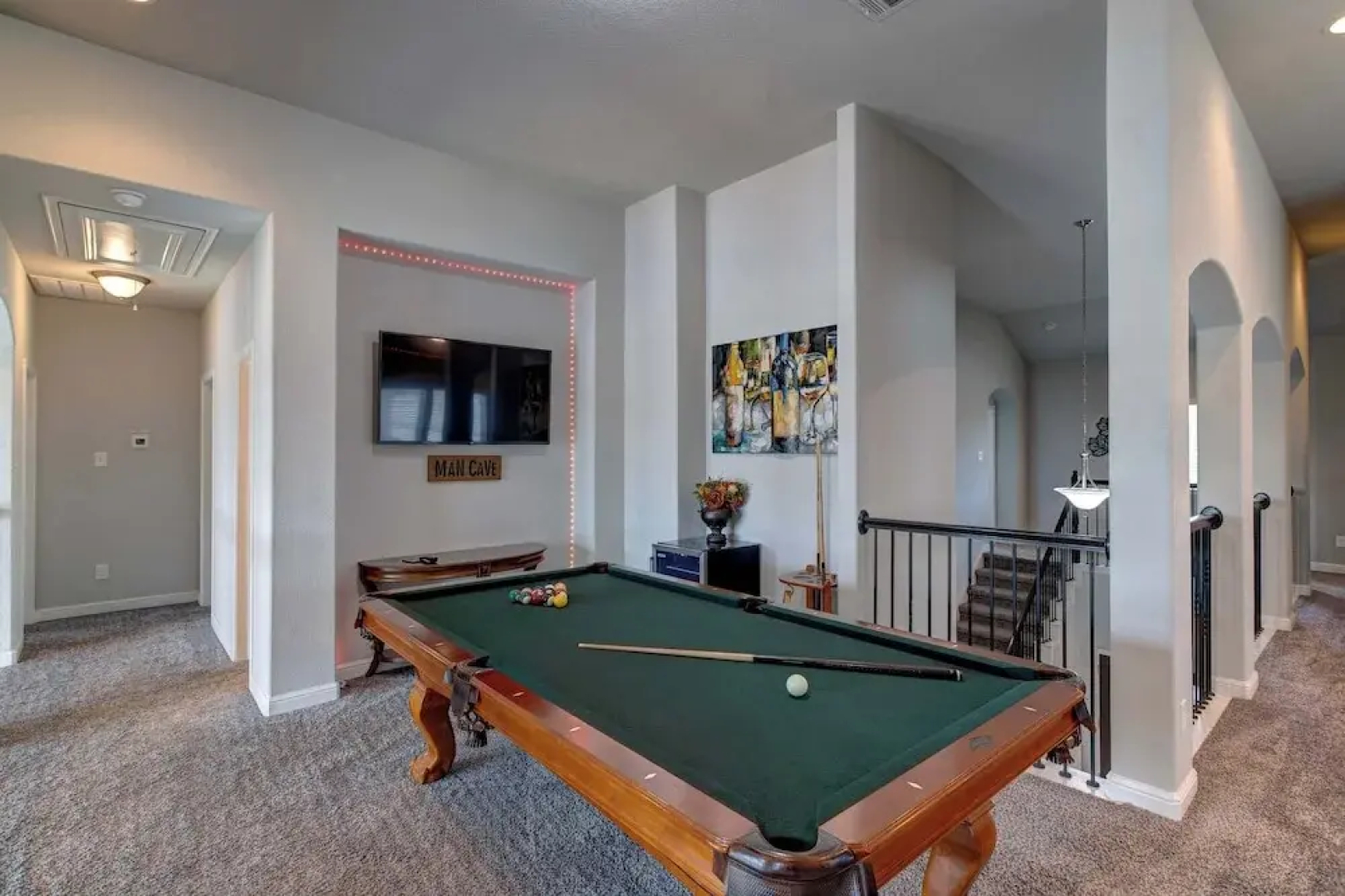 Lakeview Mansion A Chic Estate