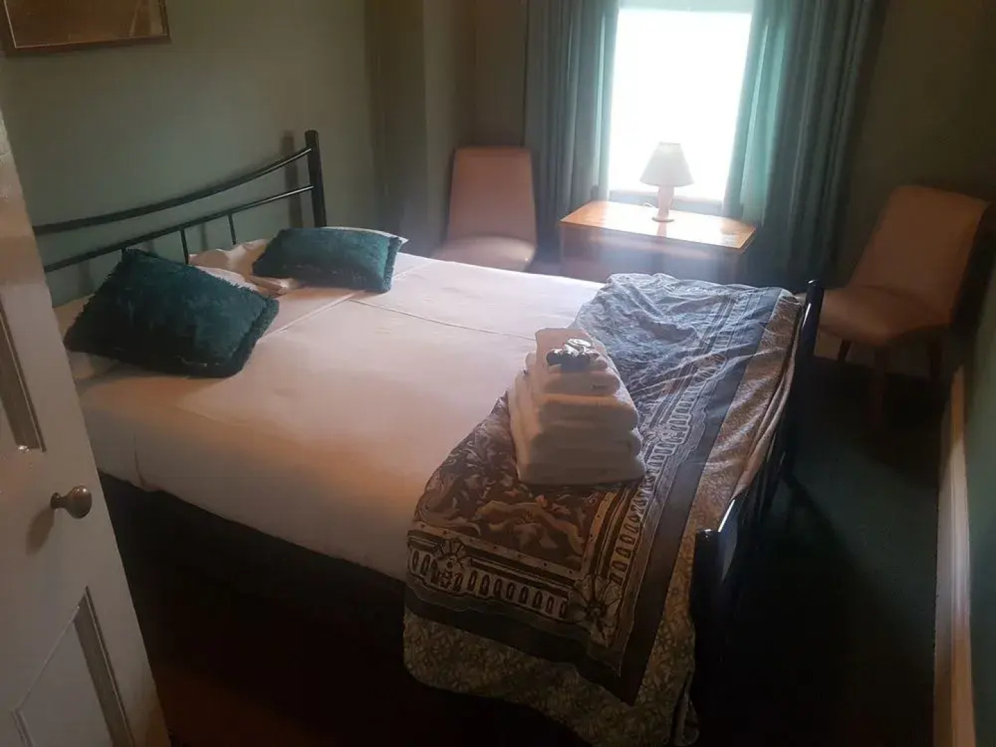 The Richmond Arms Hotel