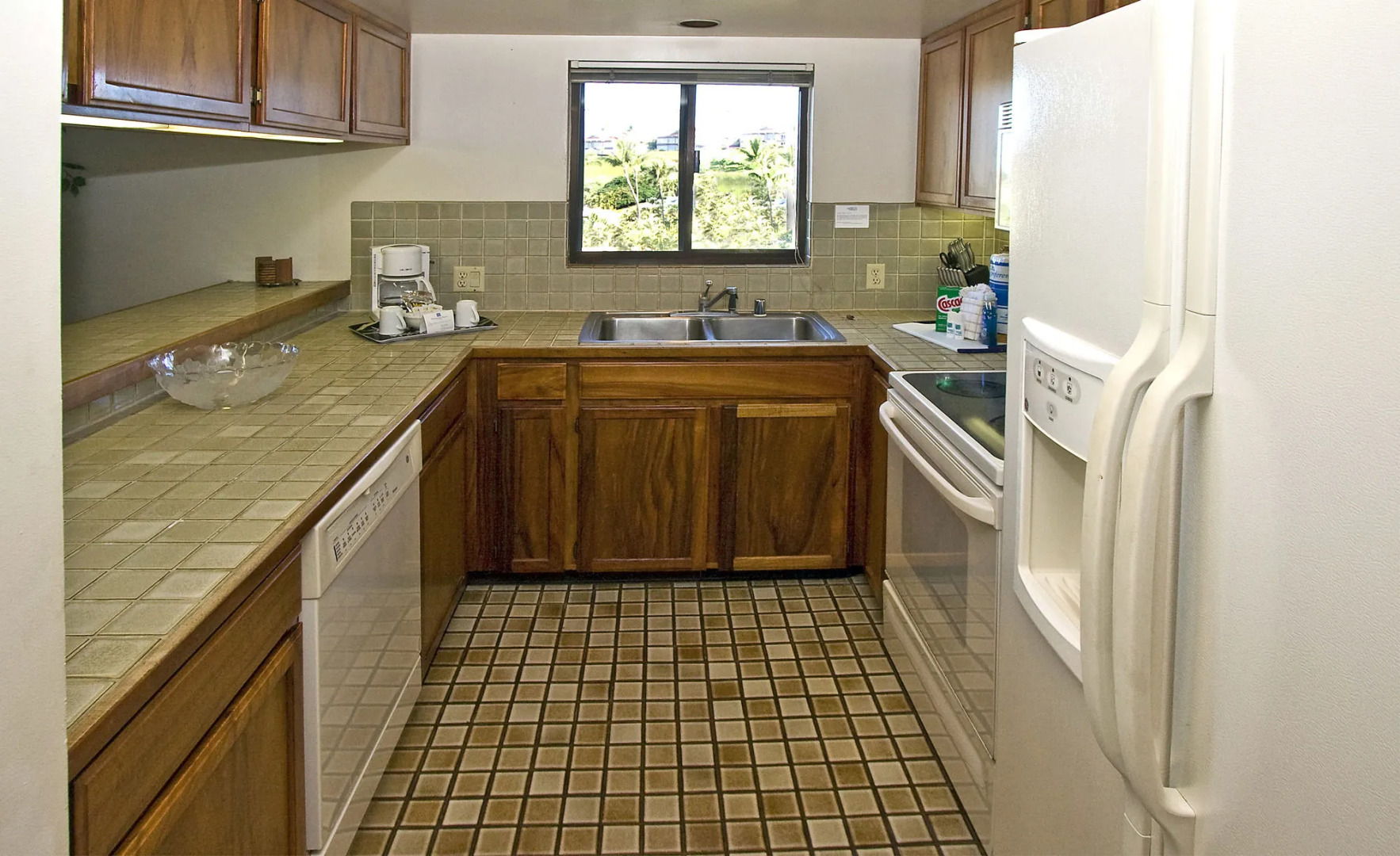 Polo Beach Club Vacation Rentals - APlus Resorts