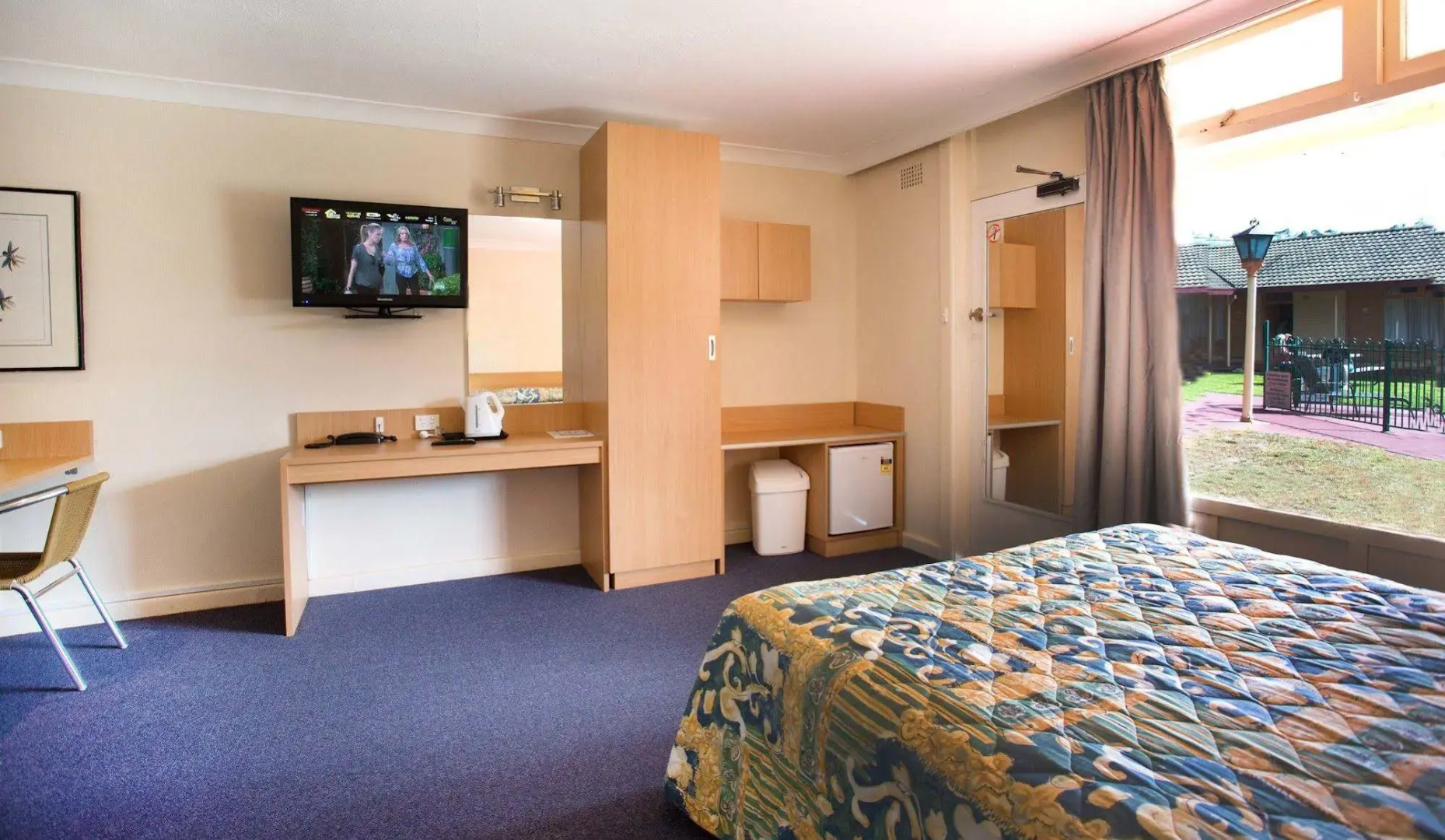 Townhouse Motel