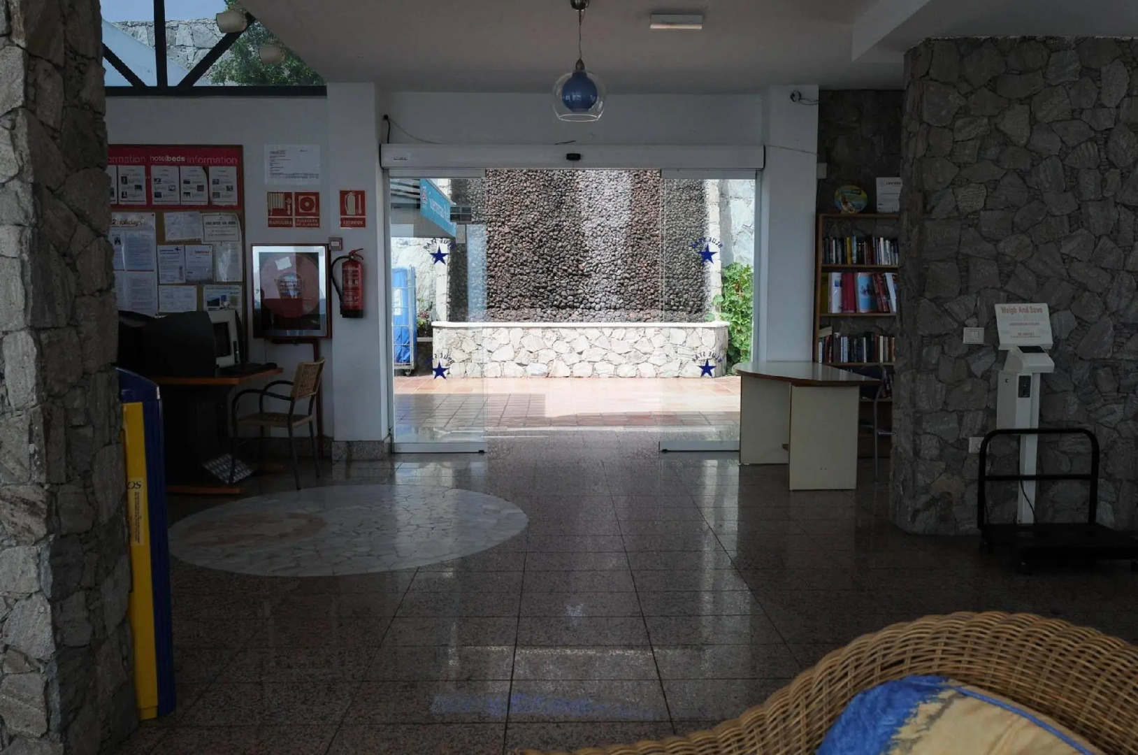 Apartamentos Blue Star
