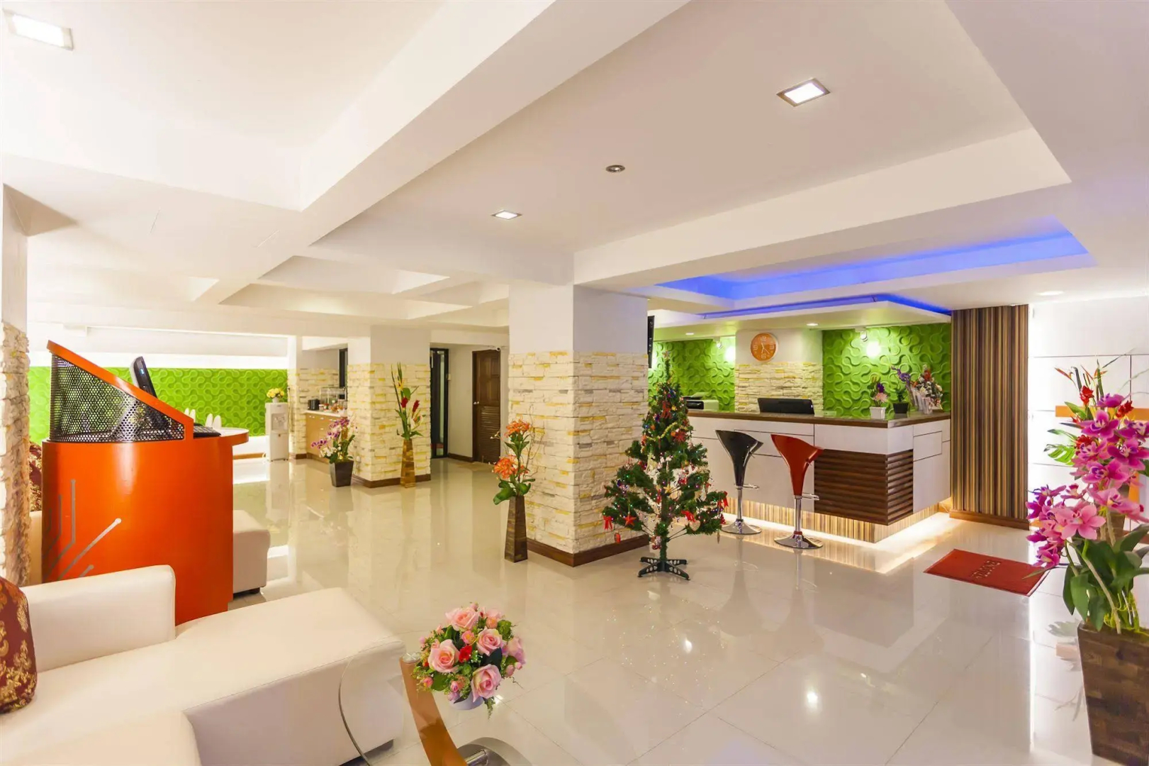 Patong Max Value Hotel
