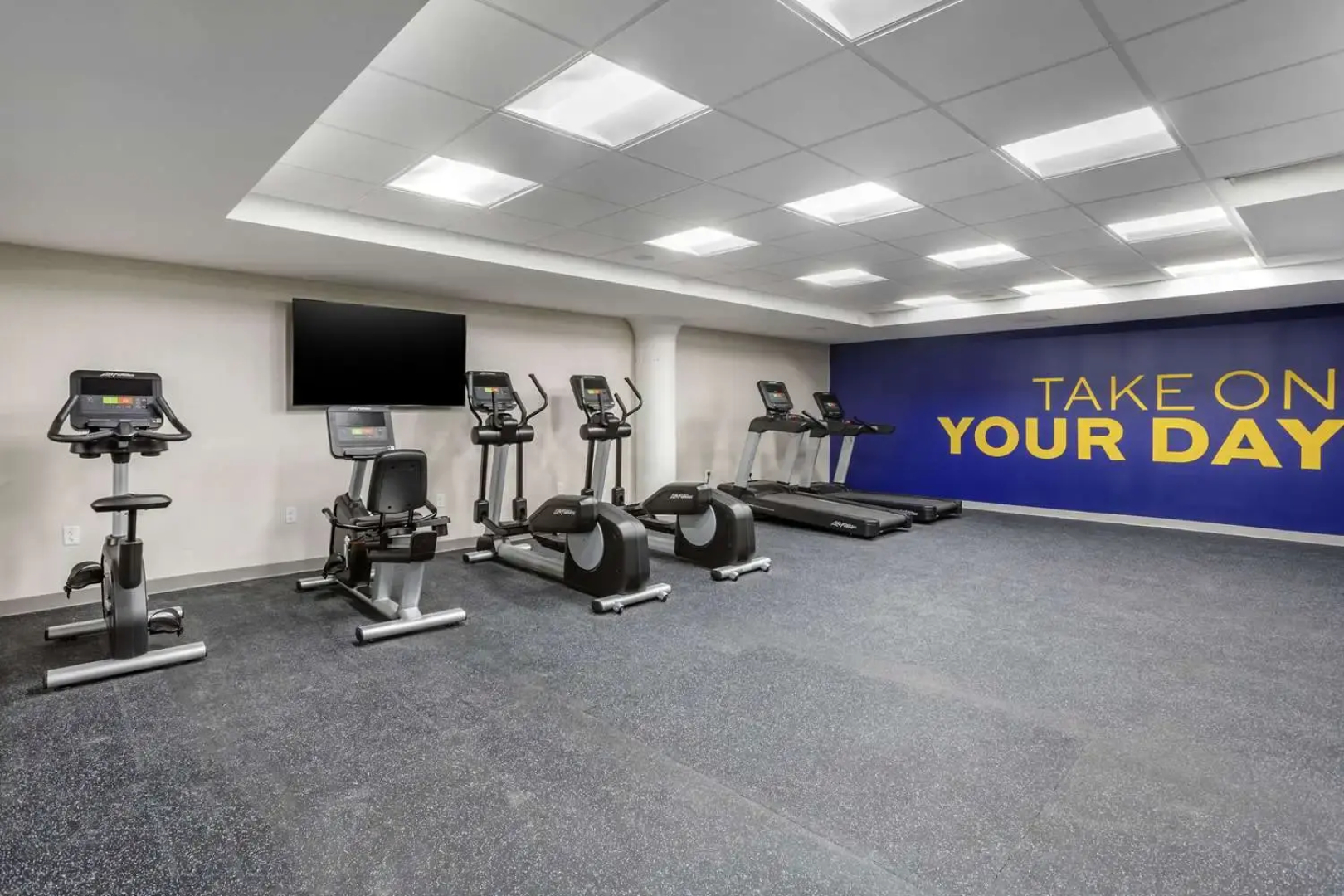 Comfort Inn & Suites Newark Liberty International Airport