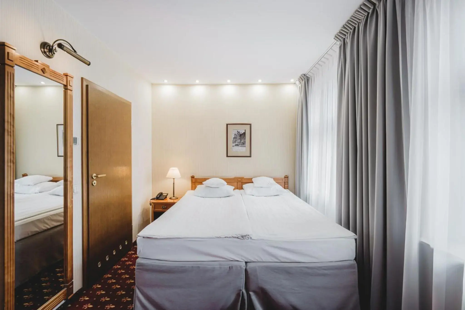 Hotel Solaris
