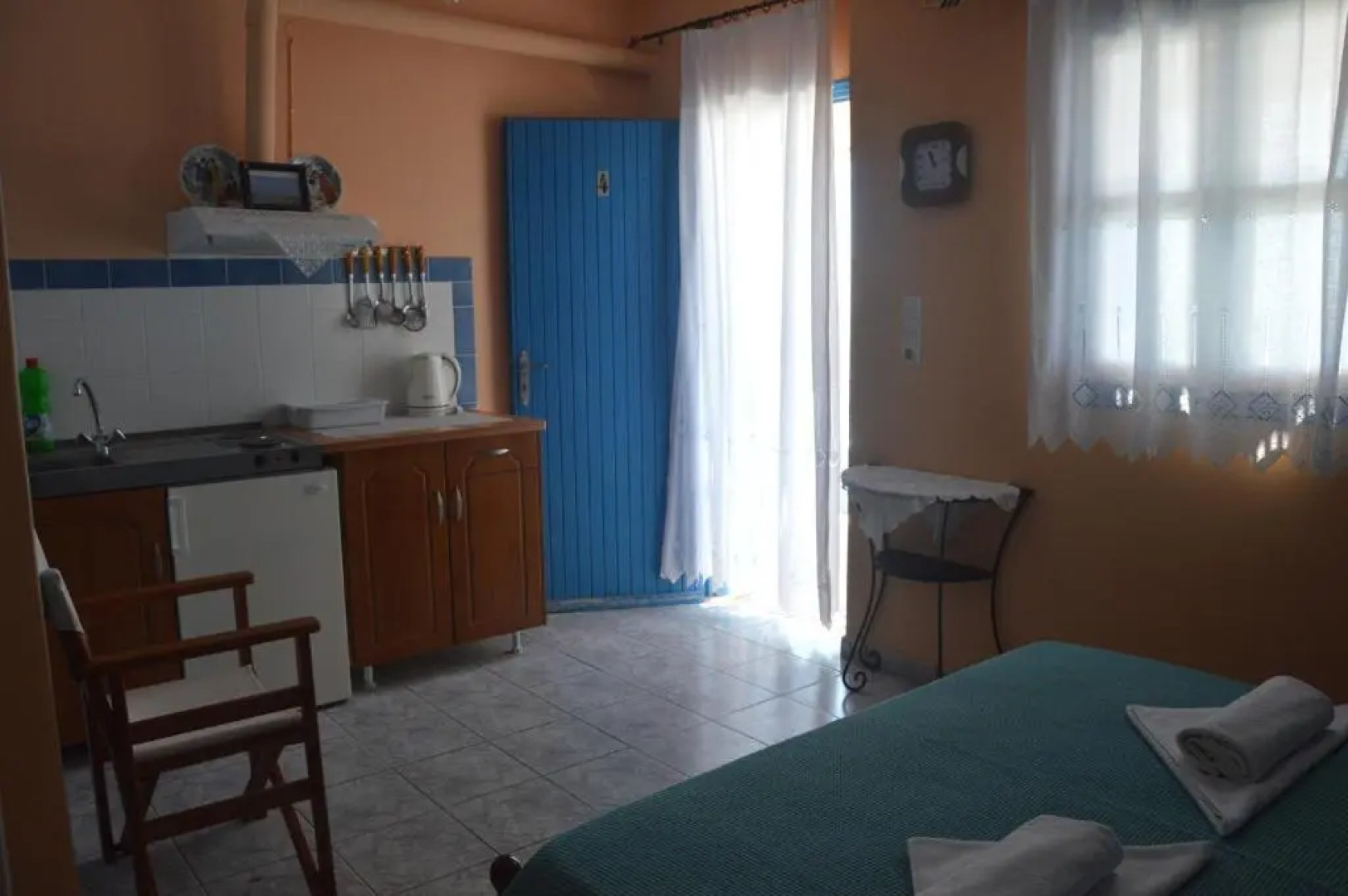 Meltemi Rooms and Studios