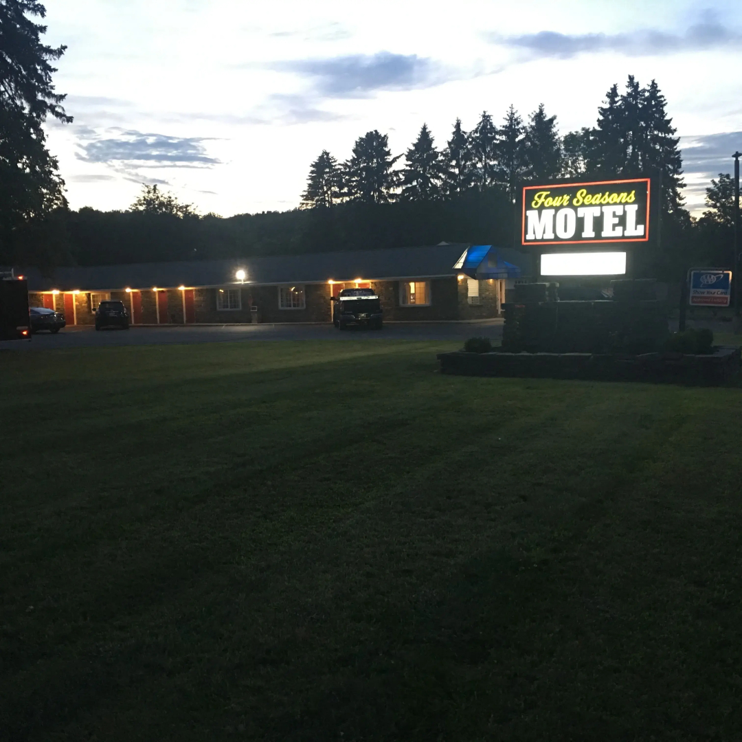 Four Season Motel
