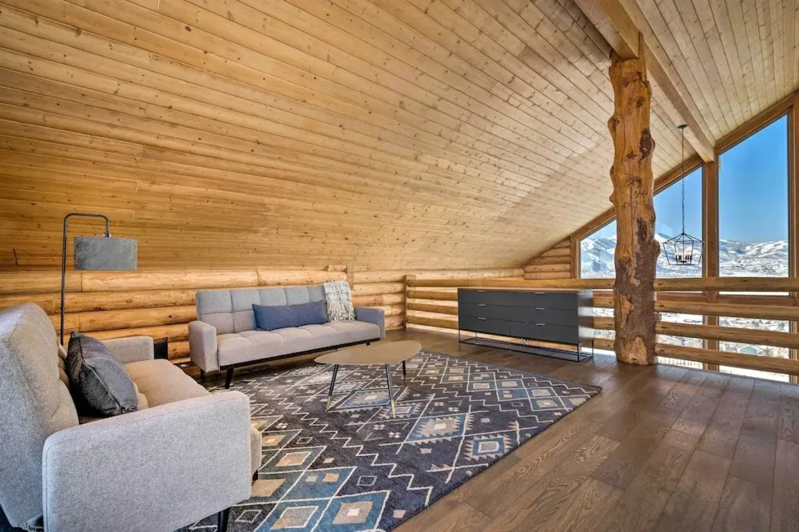 Luxe Mountain Cabin w/ Spa, 6 Mi to Park City!