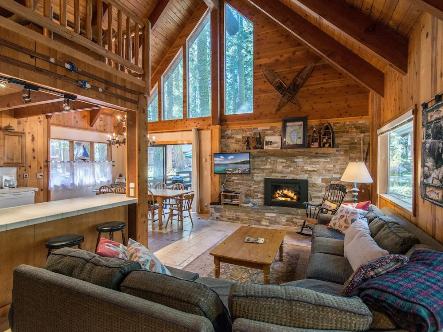 Grill - Walk to Beach