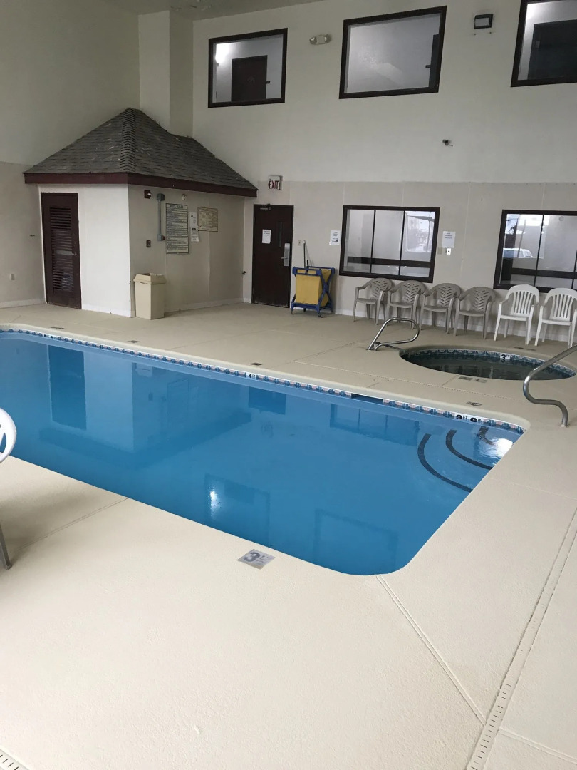 Brentwood Inn & Suites