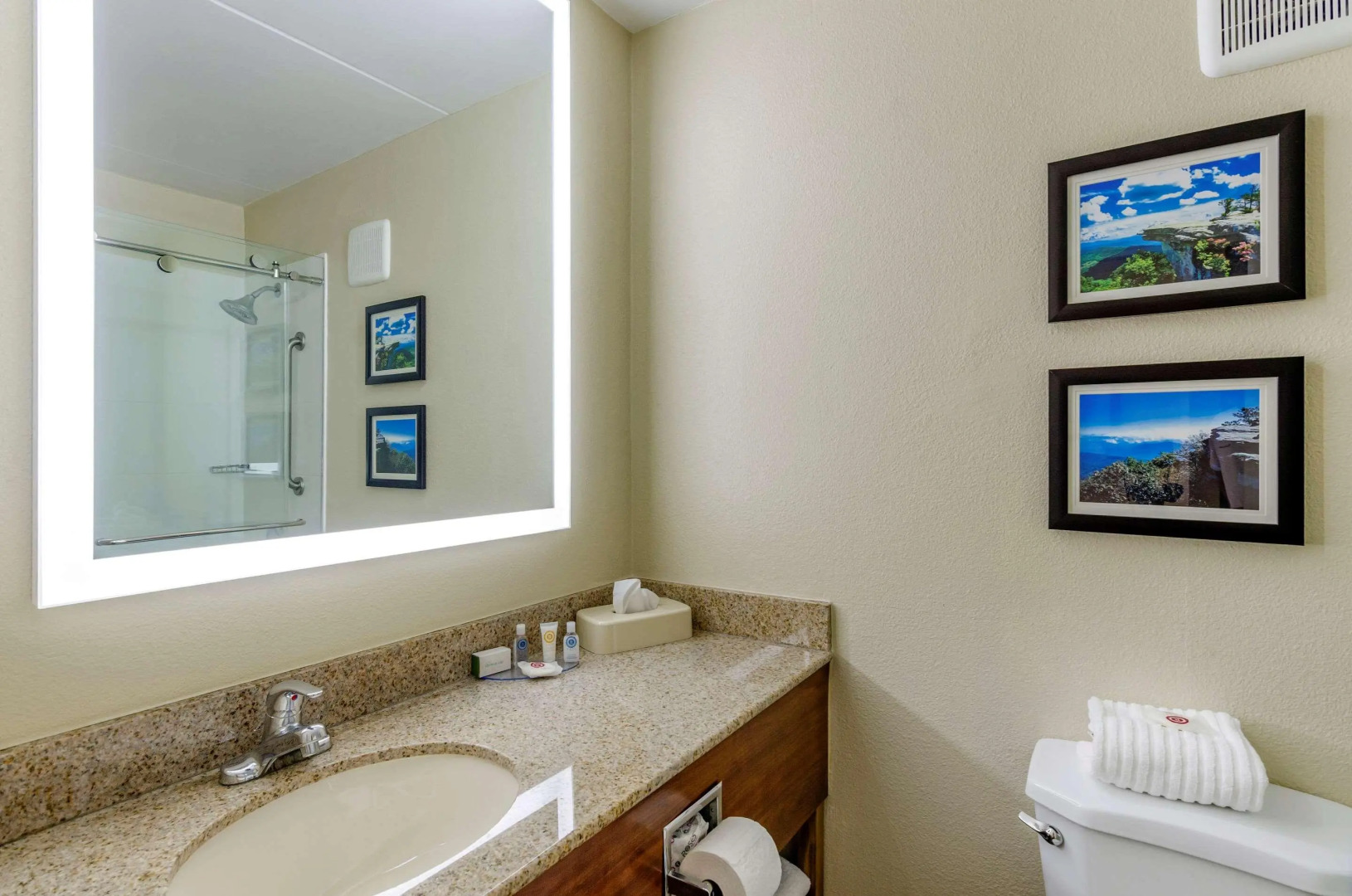 Spark by Hilton Roanoke Civic Center