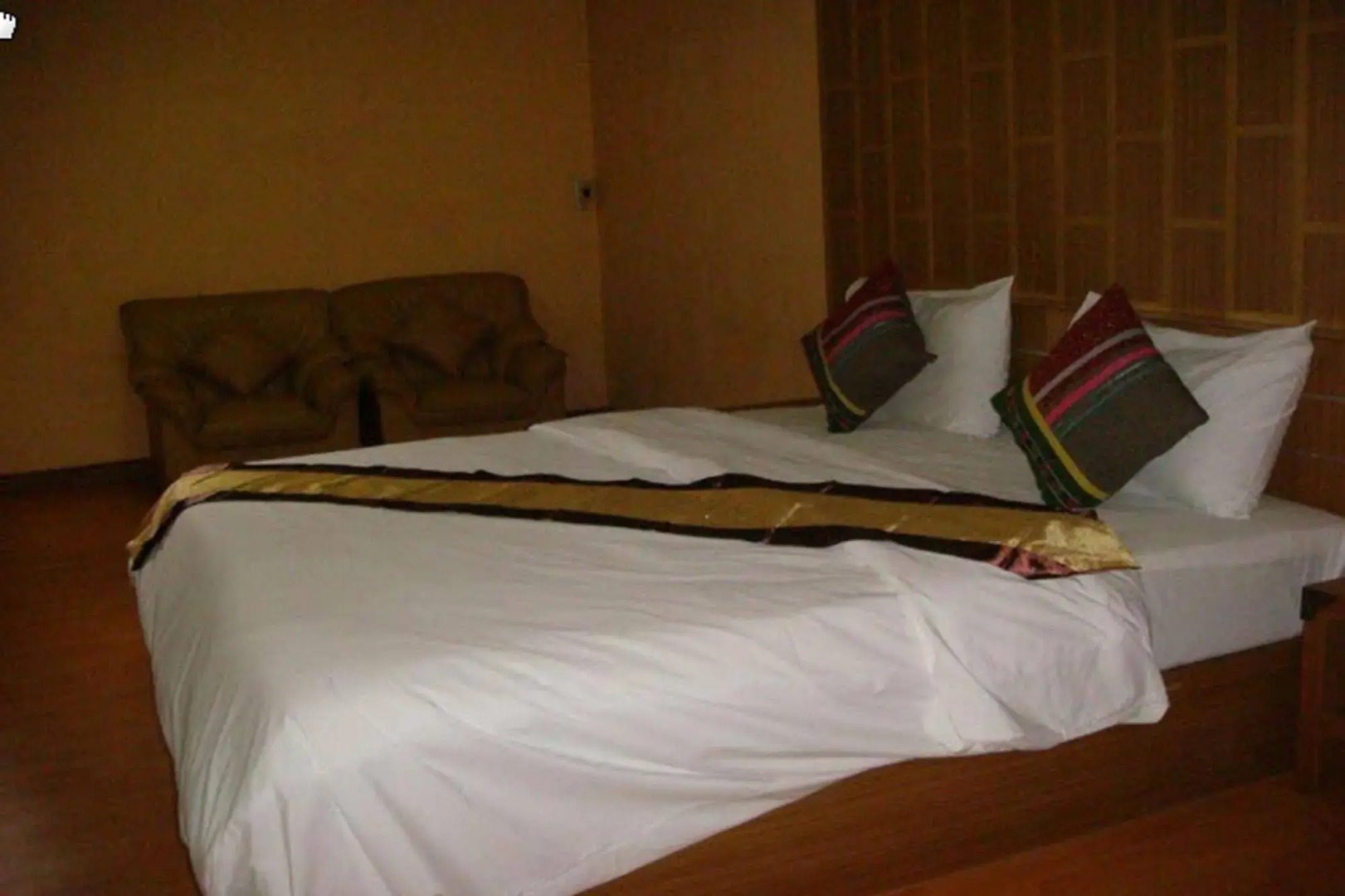 King Royal Garden Inn