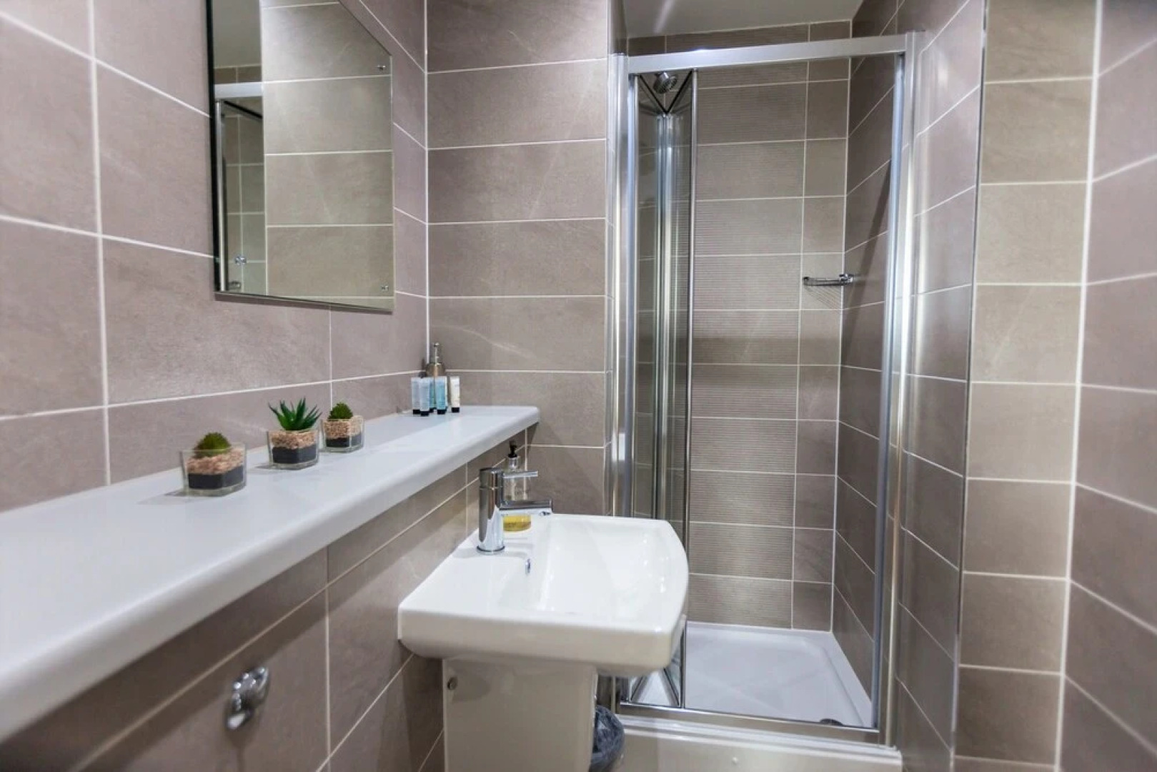 Beautiful Apartments in Media City