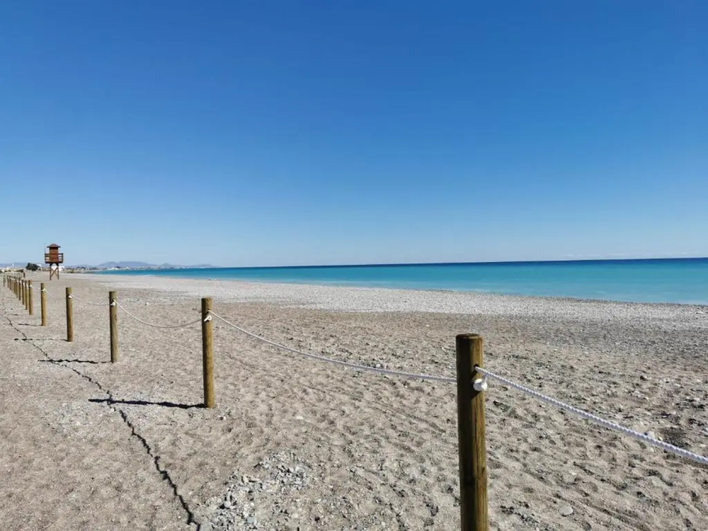 Global Properties, Apartamento en Marjal de Corinto con Piscina