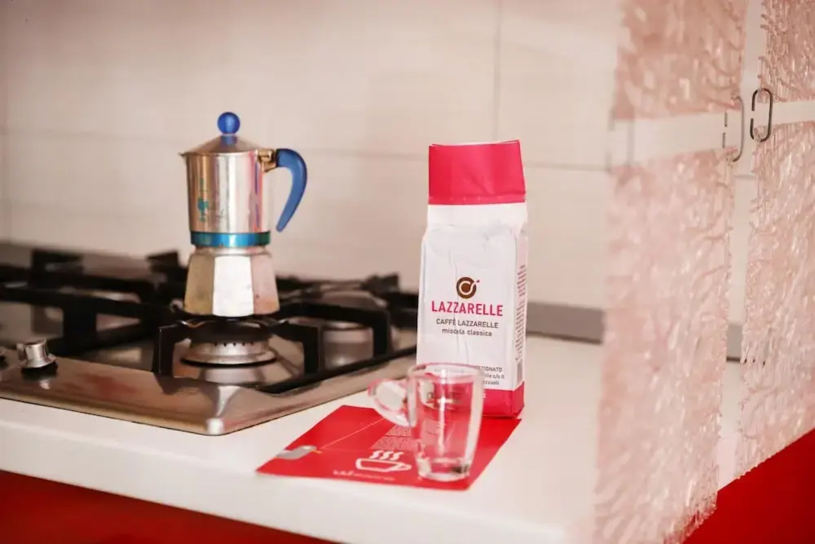 Metro Solfatara Apartment by Wonderful Italy