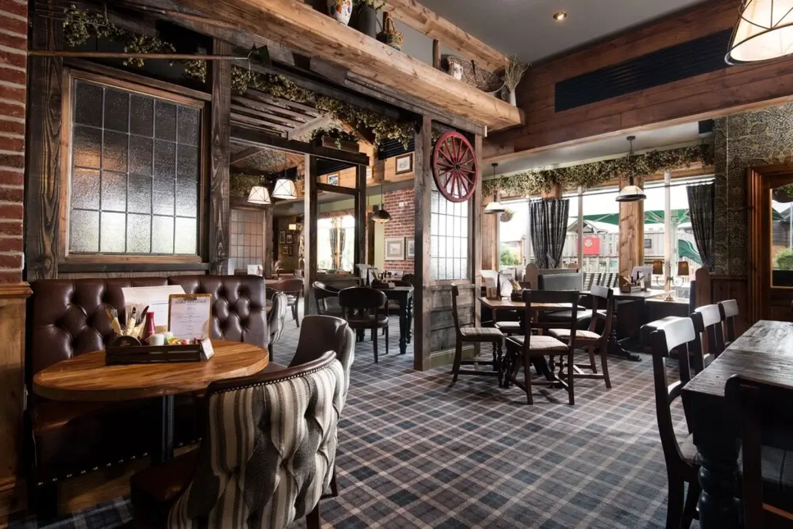 The Hog's Head Inn - The Inn Collection Group