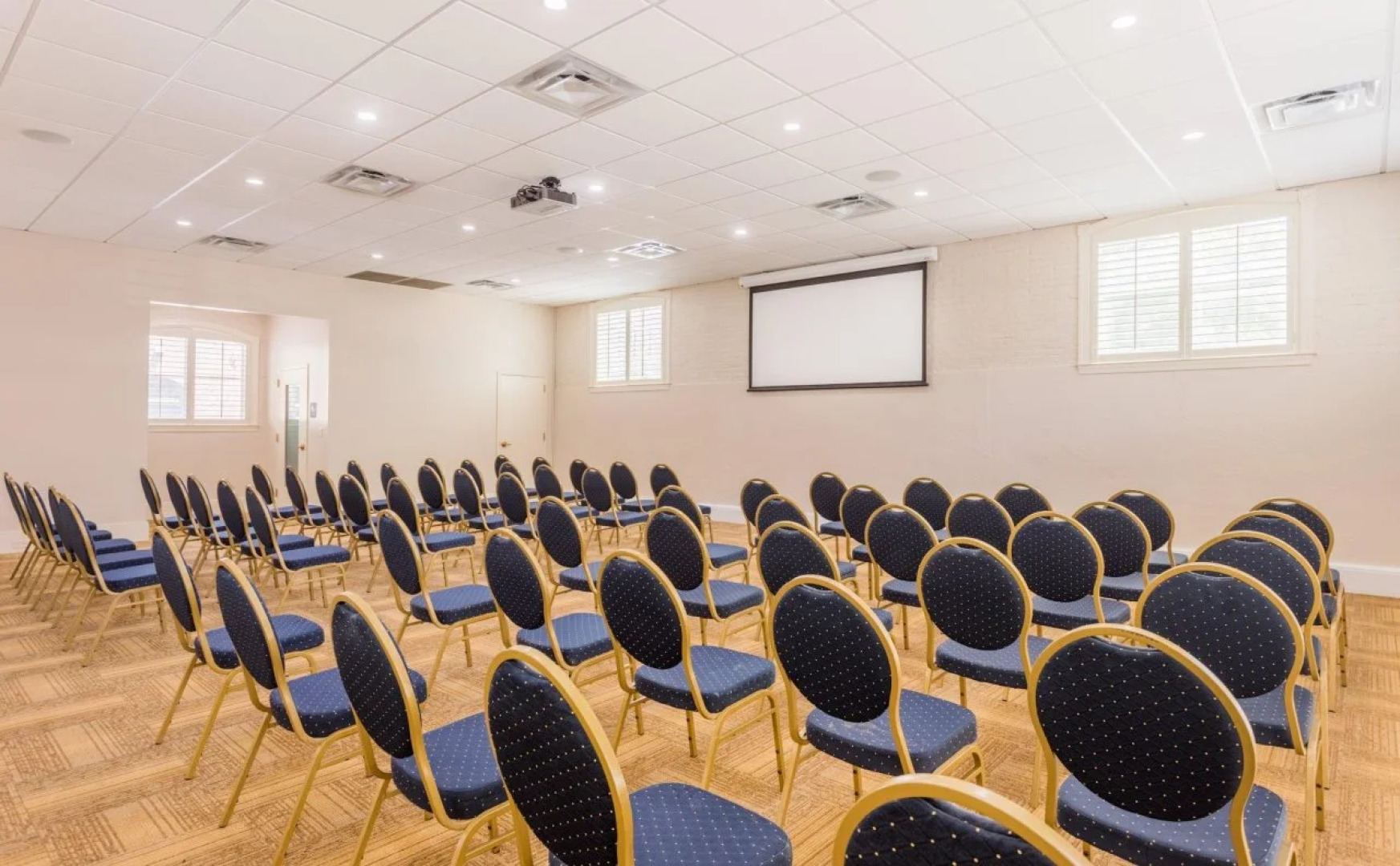 Staybridge Suites Savannah Historic District by IHG