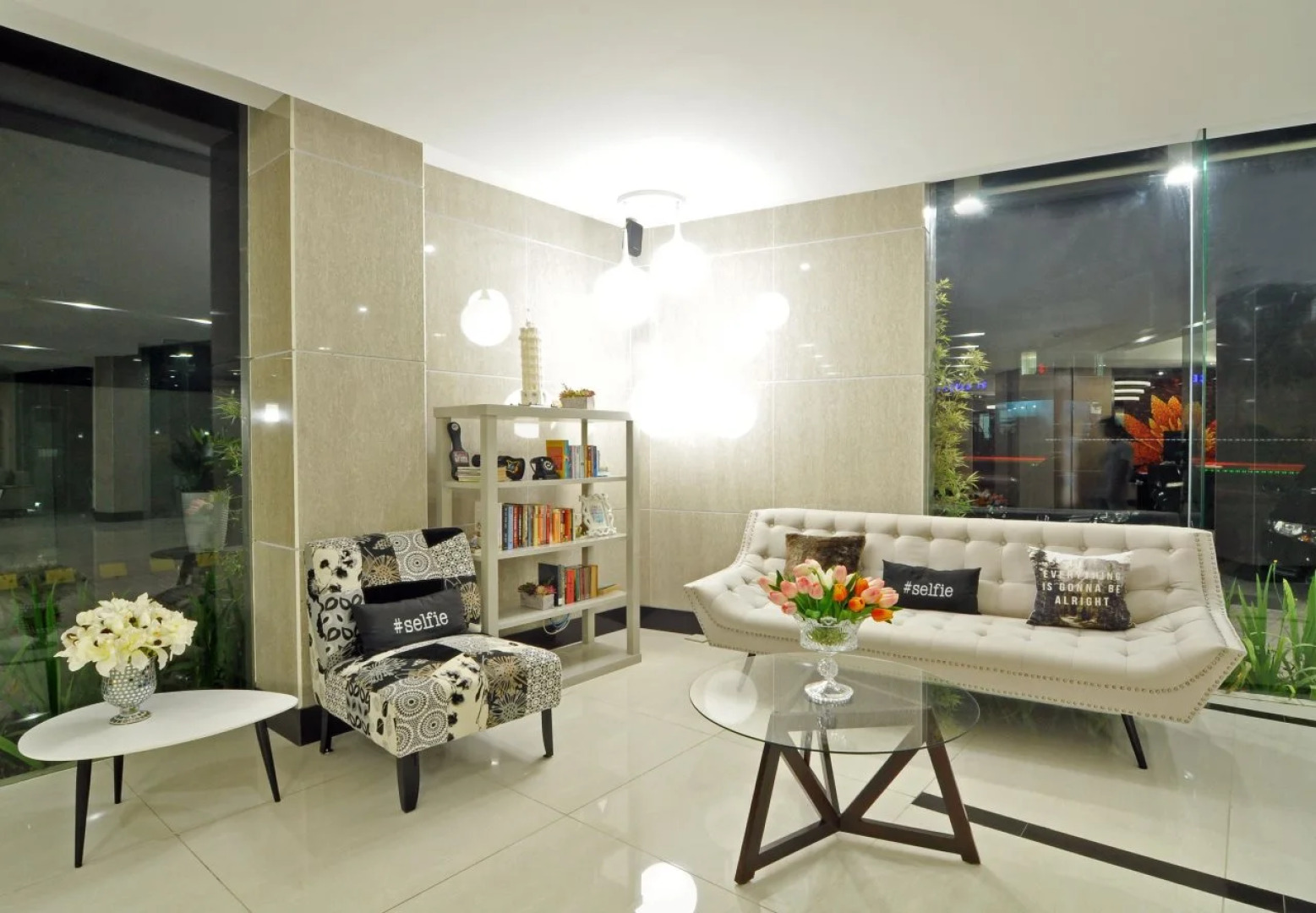 717 Cesar Place Hotel