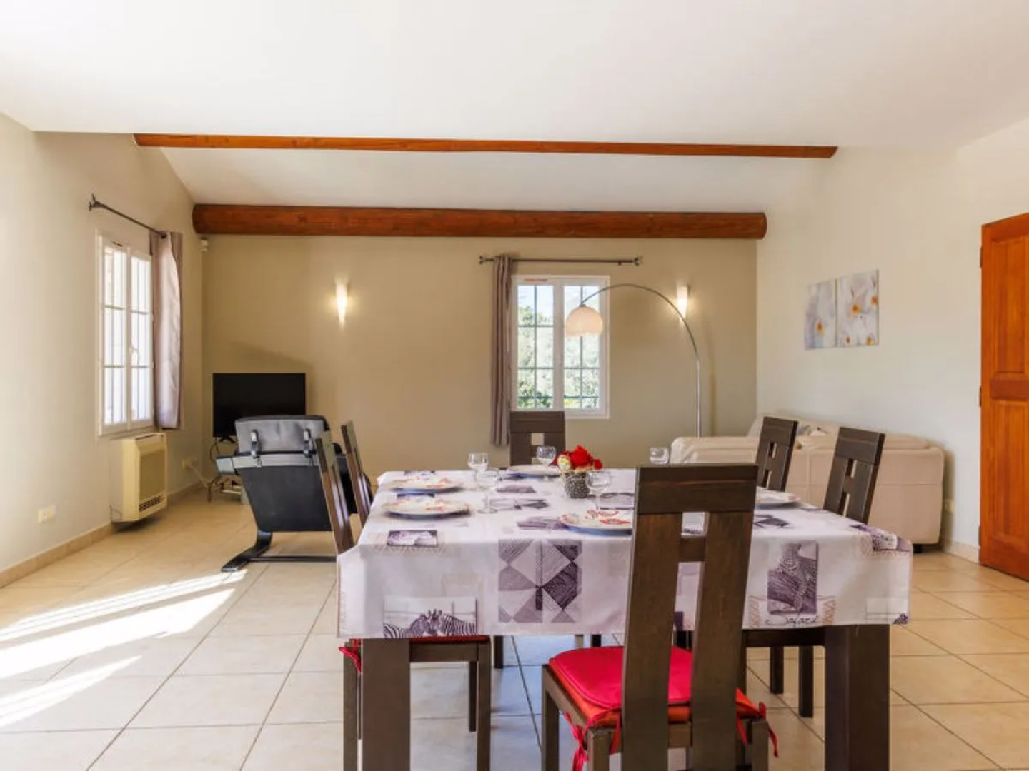 Holiday Home La Garrigue - PUJ100