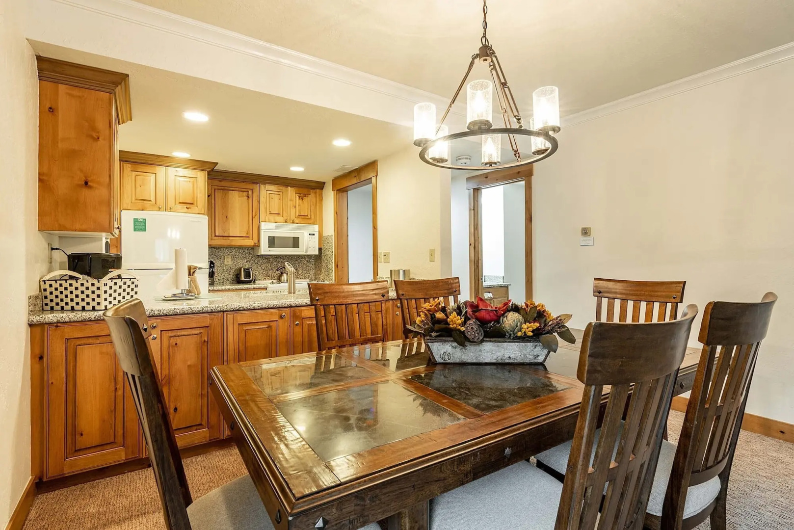 Shadow Ridge by All Seasons Resort Lodging