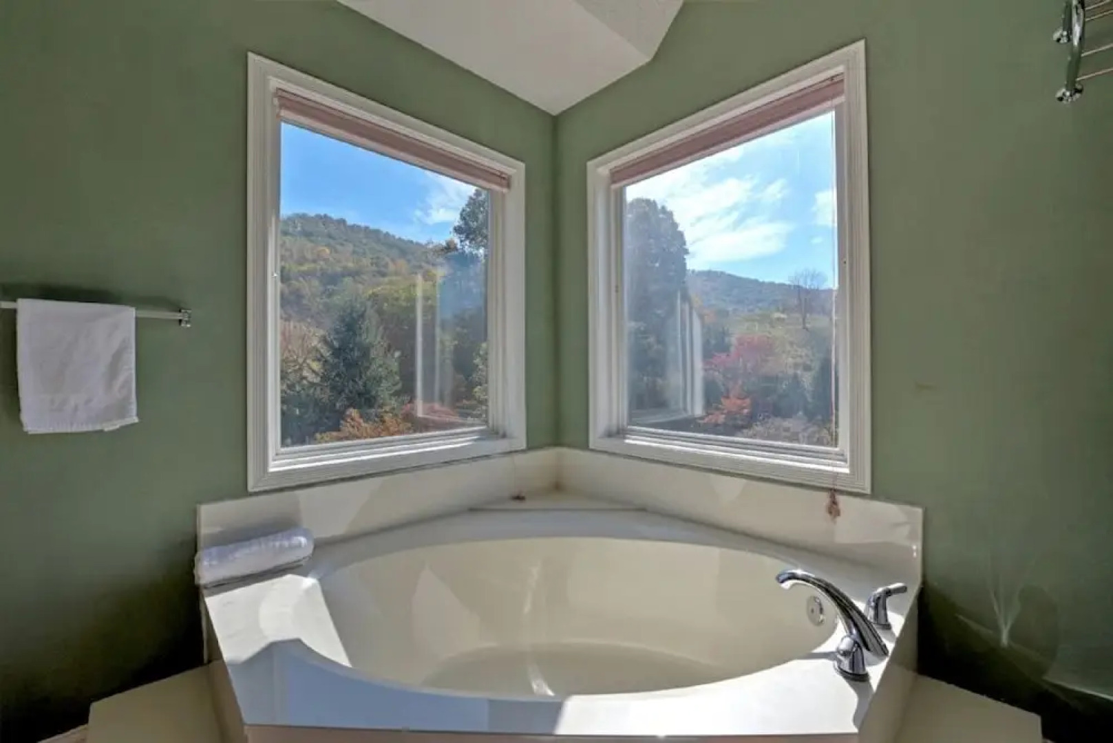 Sunshine Cove - 5 Br Home