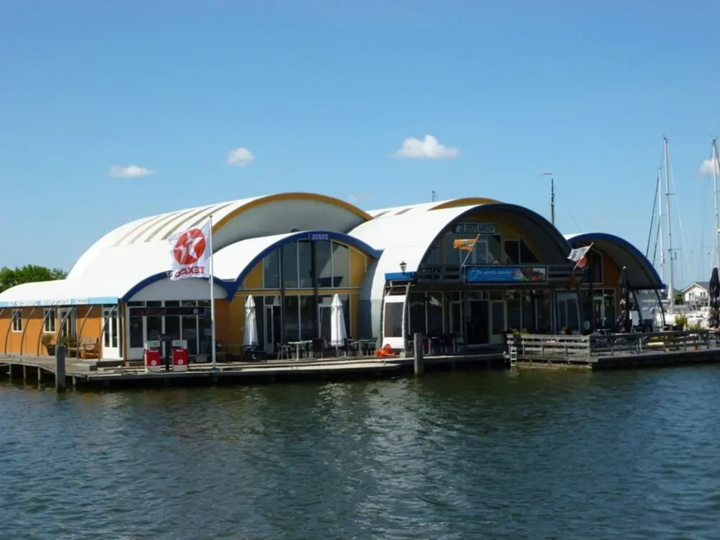 Nice House With a Private Jetty Located in Lemmer