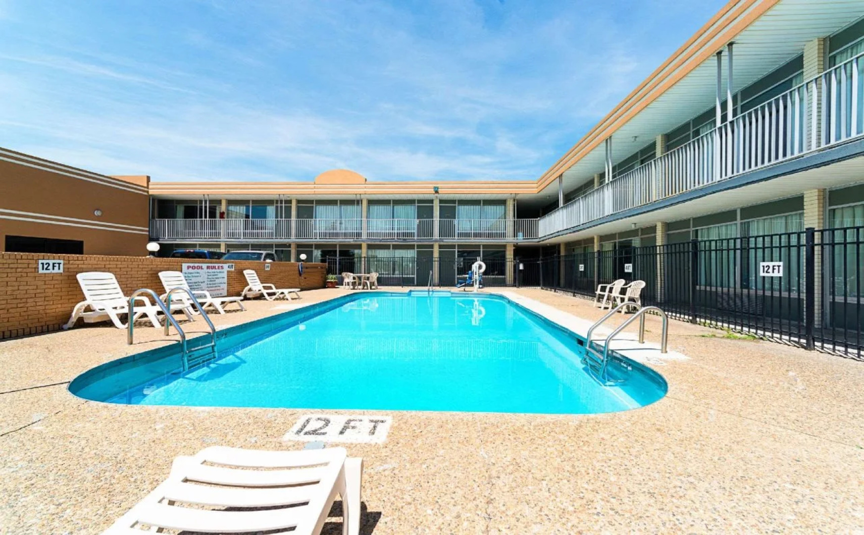 Motel 6 Effingham, IL