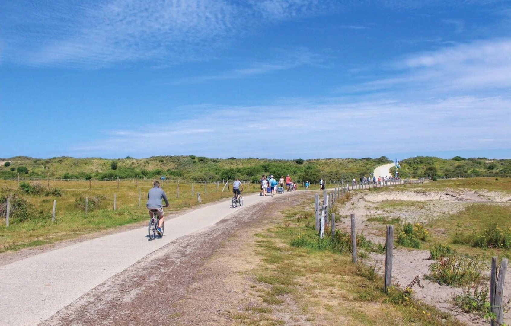 Nice Home in Renesse With Wifi and 2 Bedrooms