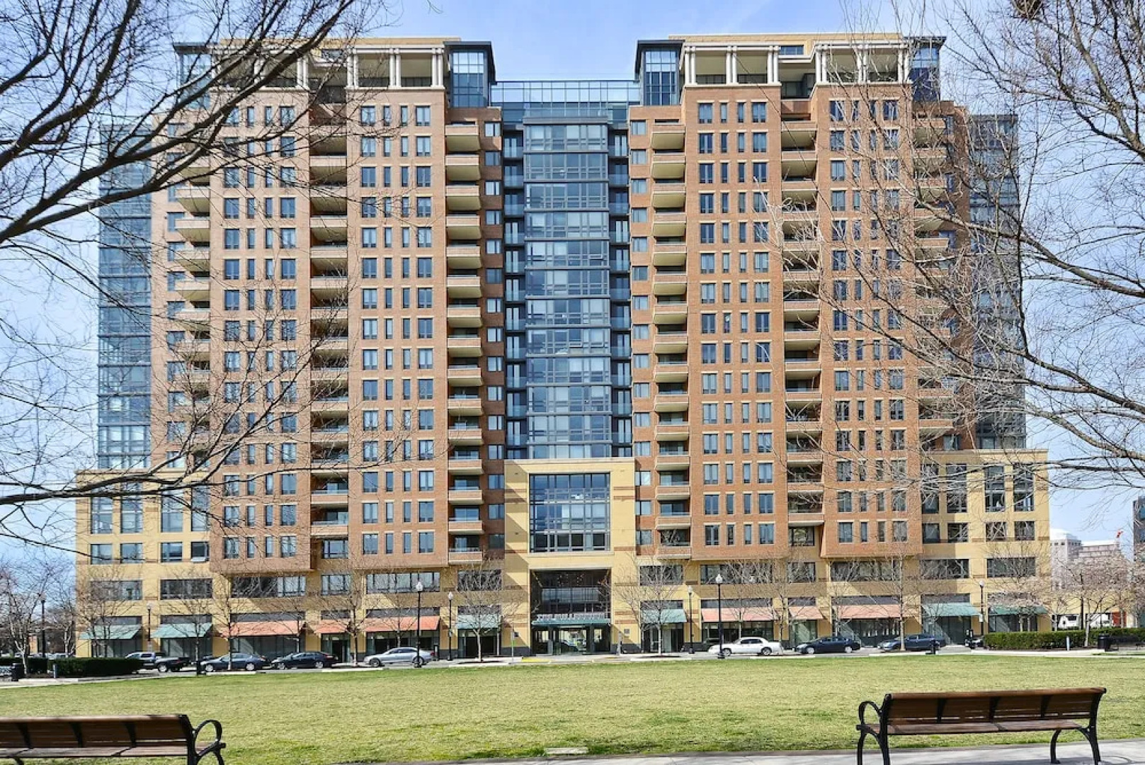 Bridgestreet Millennium Metropolitan Park