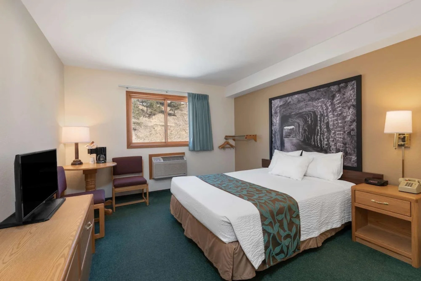 Super 8 Hill City/Mt Rushmore/ Area