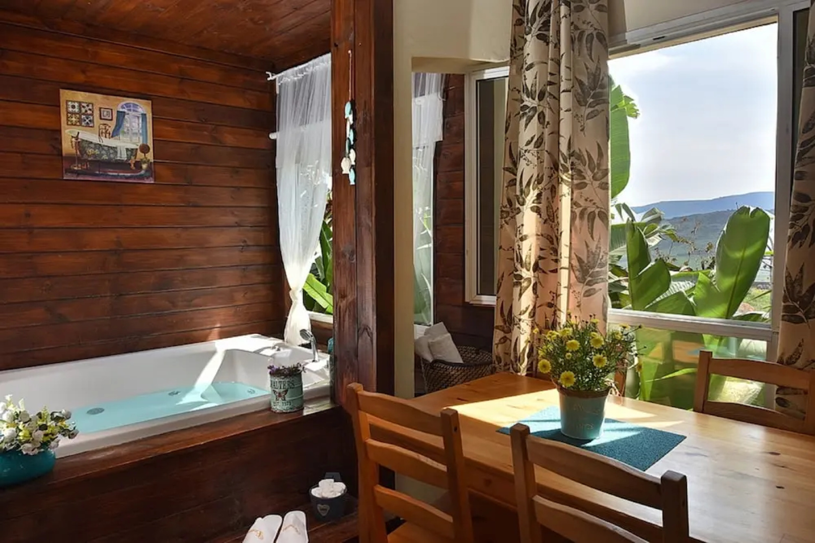 Mul Kineret Suites