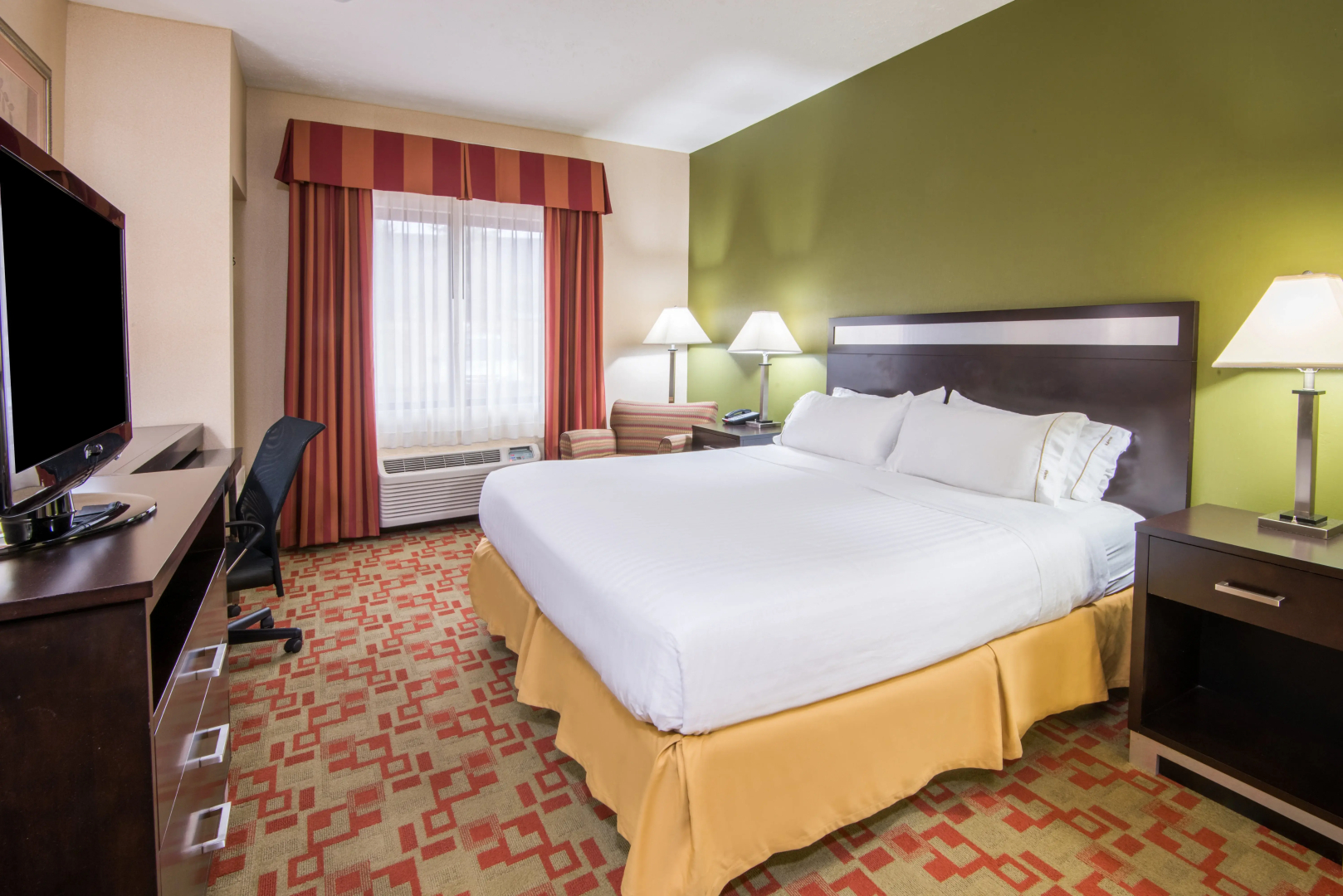 Holiday Inn Express Cleveland Airport - Brookpark by IHG