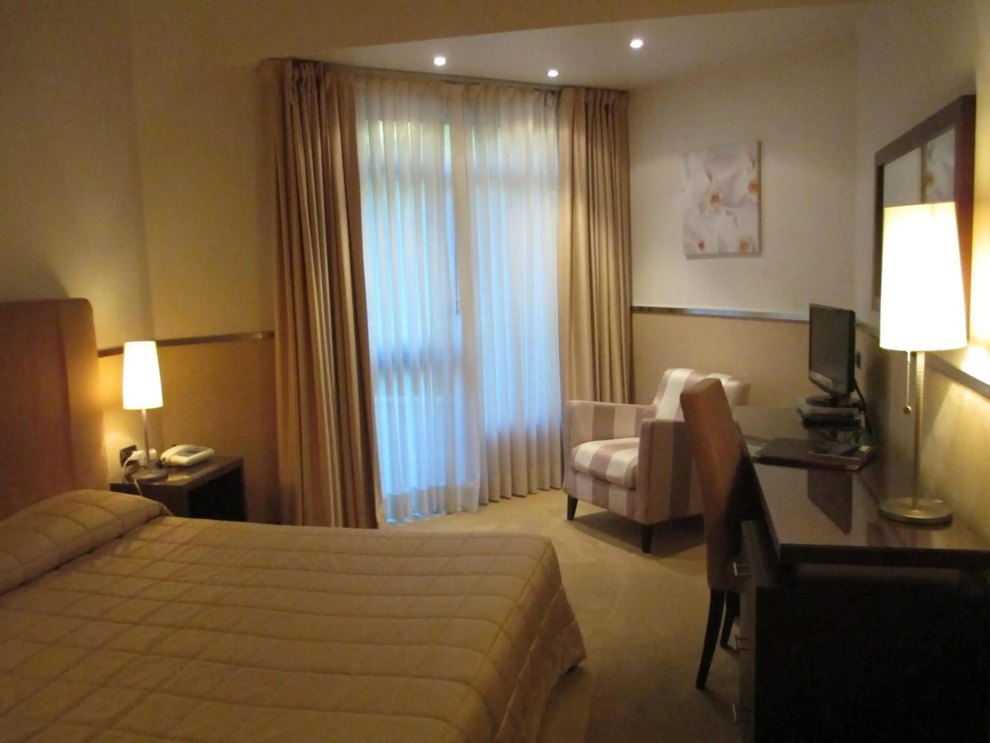 Mini Palace Hotel