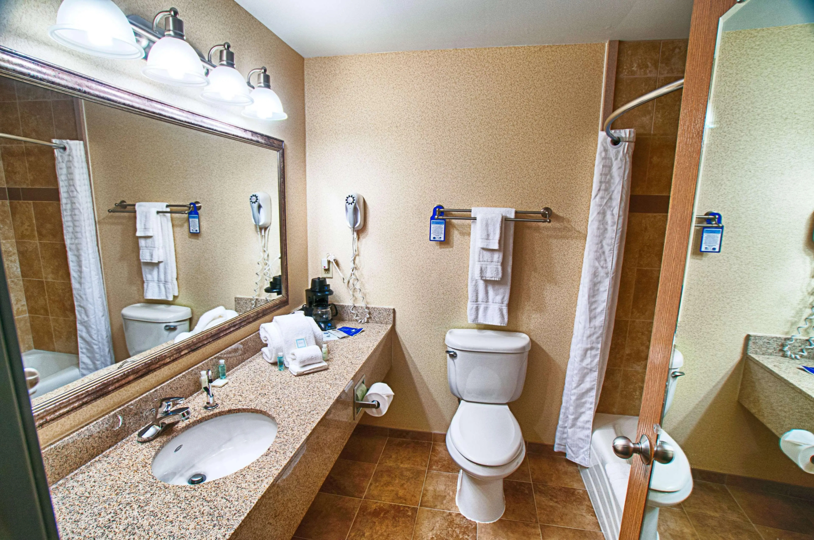 Best Western Plus North Canton Inn & Suites