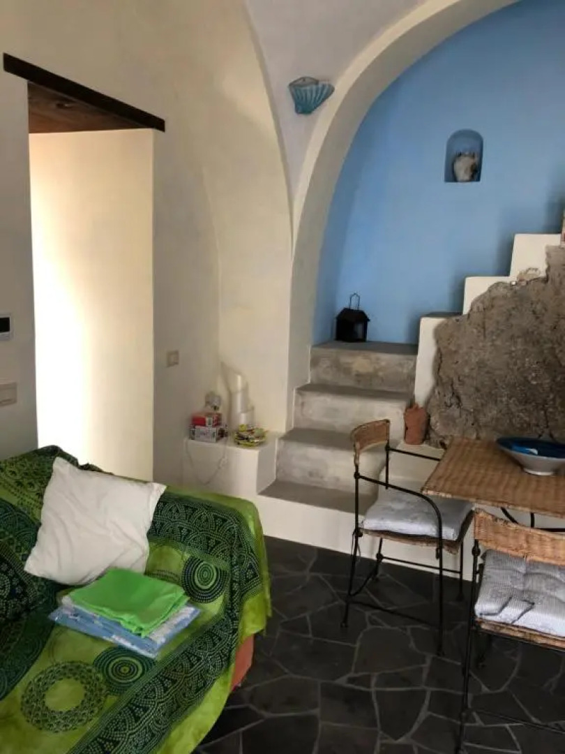 The Little Tower of Minuta