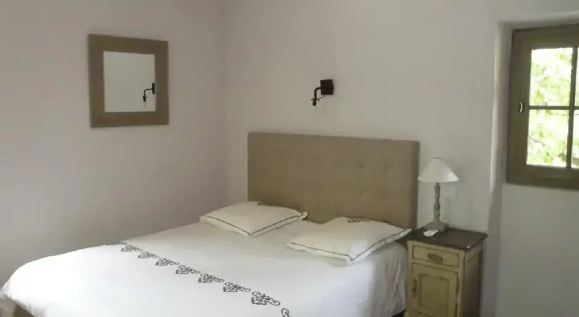 Provence Secrète - Entre Vigne & Pinède