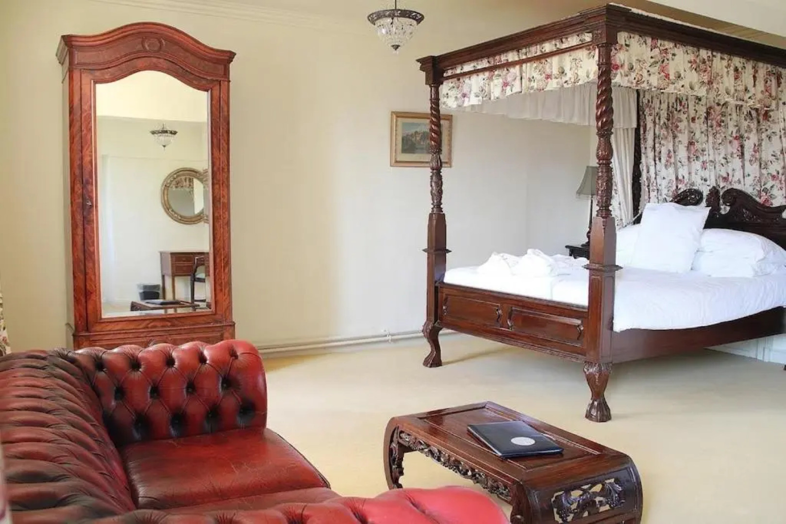 Chateau Le Mas De Montet