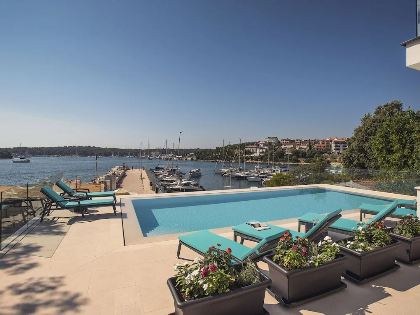 Beautiful Villa by the sea