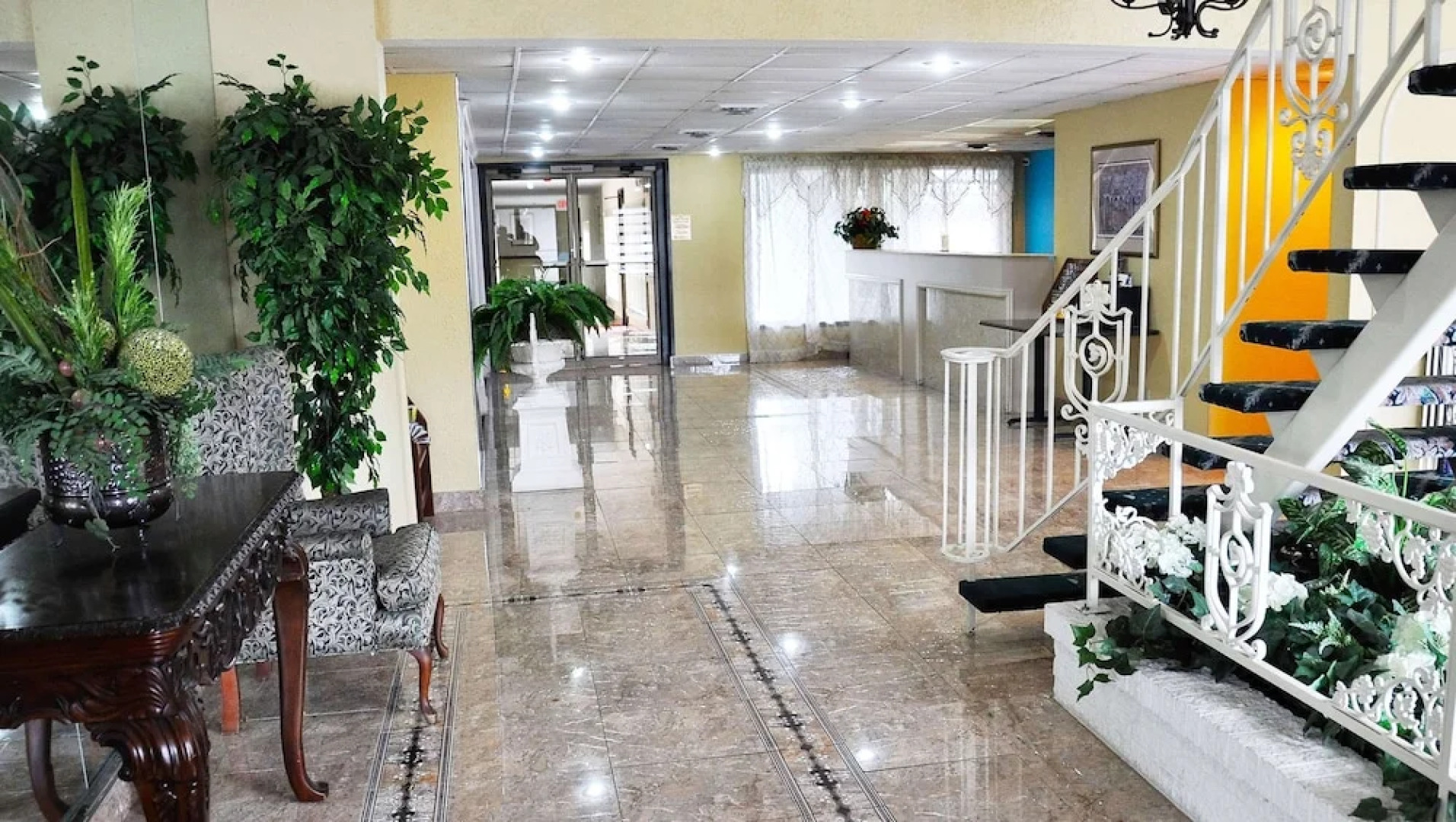 Mangnuson Hotel East Sandusky