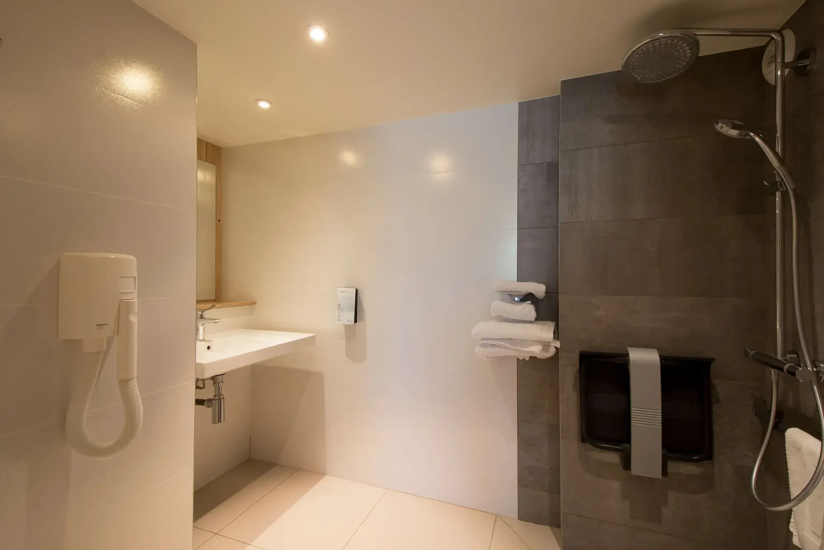 Hotel Campanile Reims Sud - Bezannes