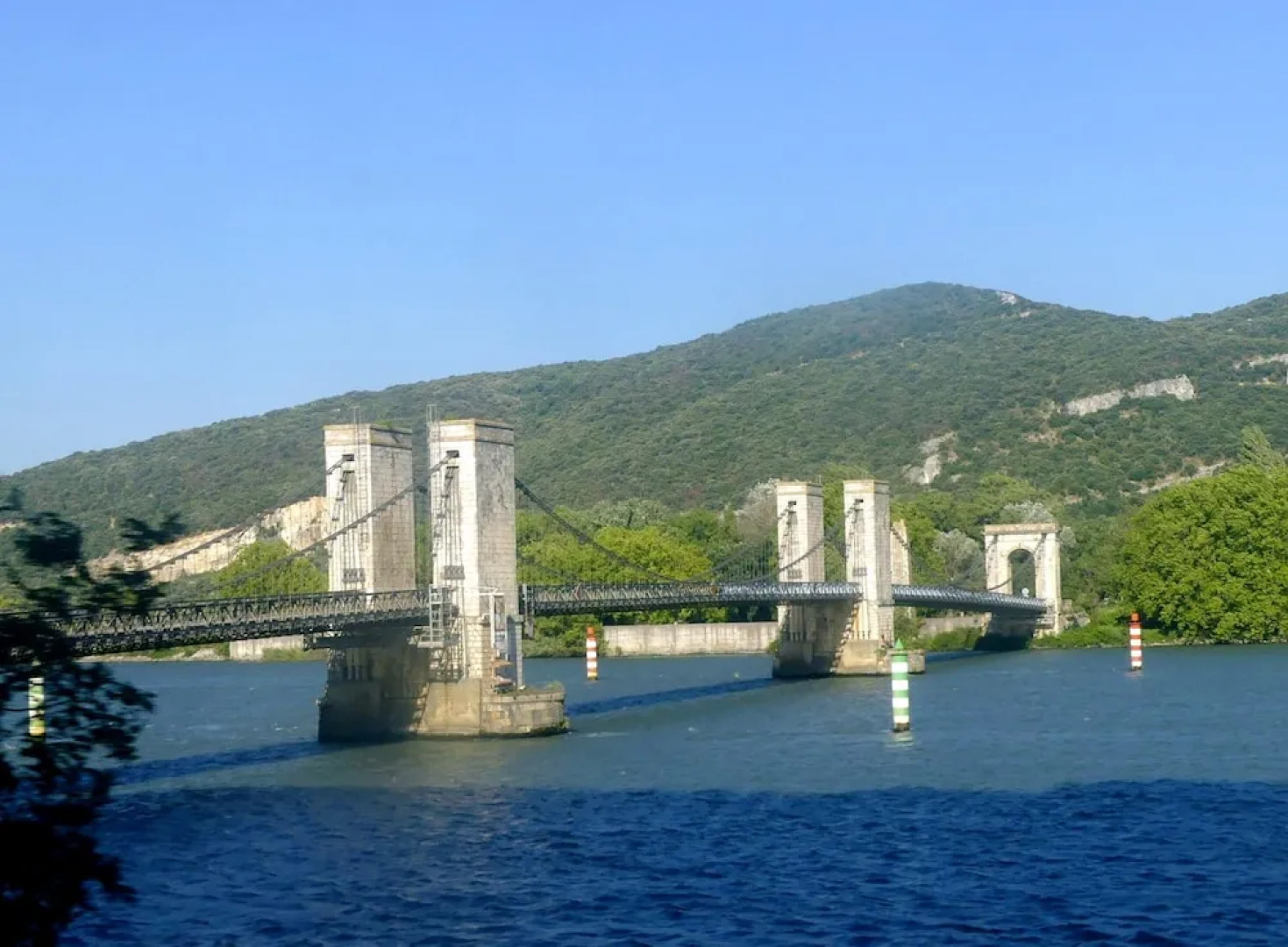 Apartment With one Bedroom in Donzère, With Shared Pool, Enclosed Garden and Wifi