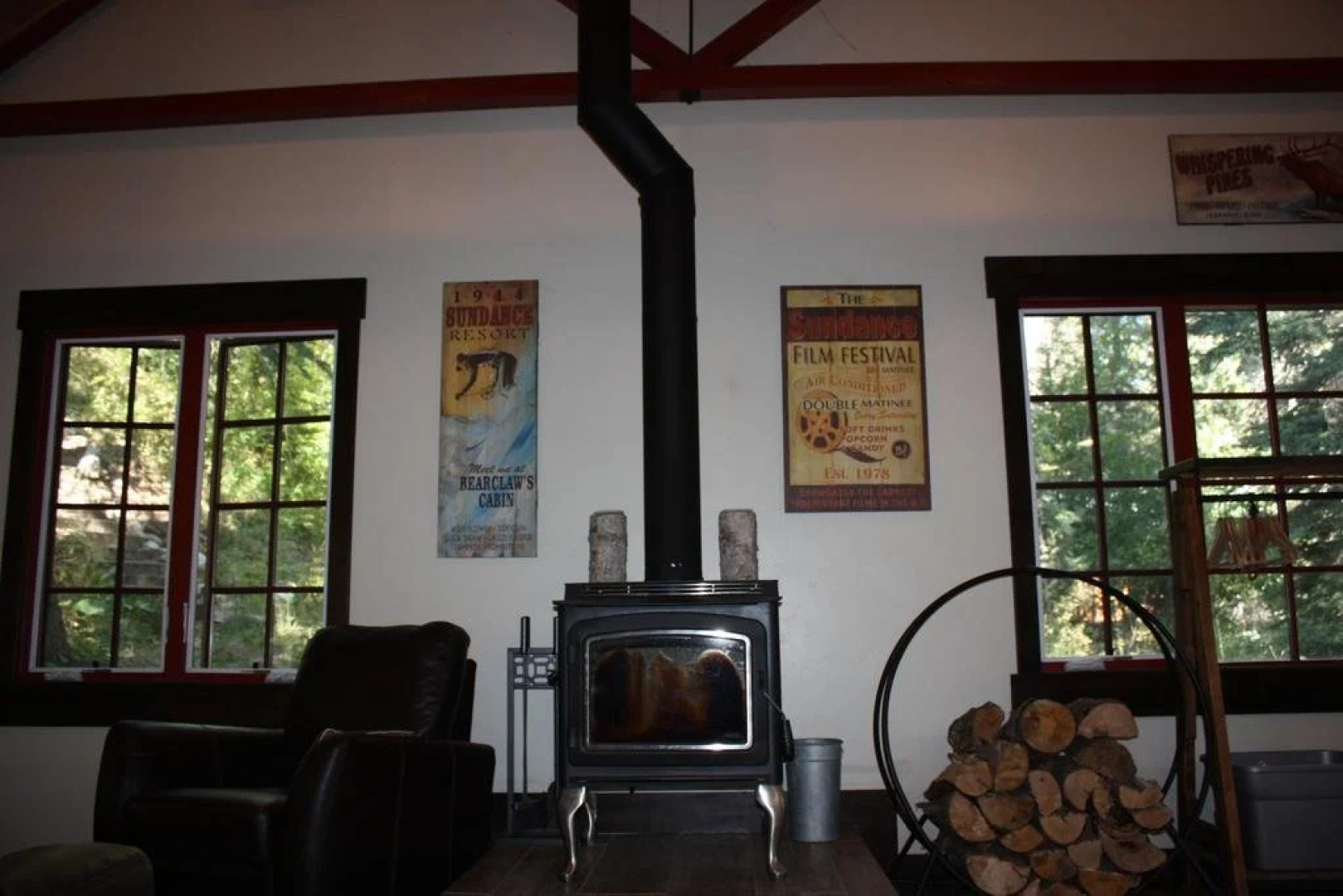 Hideaway Above The Stream