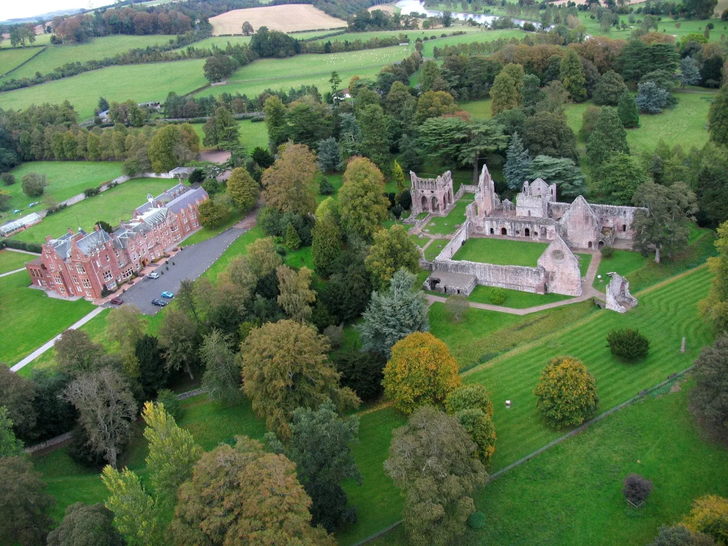 Dryburgh Abbey Hotel