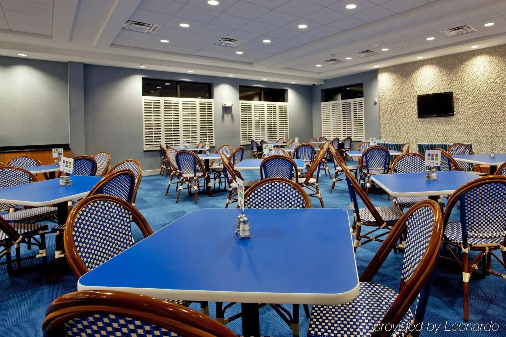 Holiday Inn Express Hotel & Suites Norfolk Airport by IHG