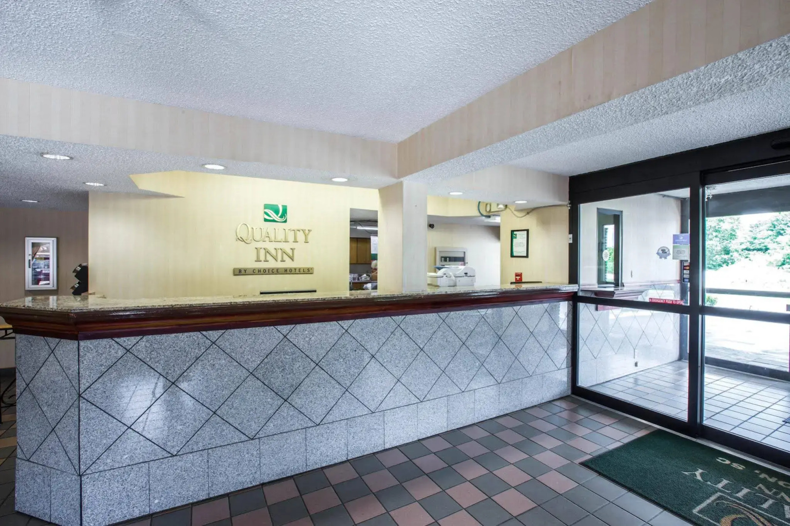 Quality Inn Clinton - Laurens I-26