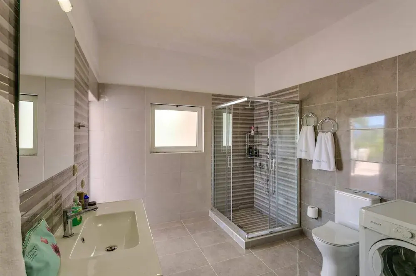 Longobardi Sea Front Villa Chania Greece