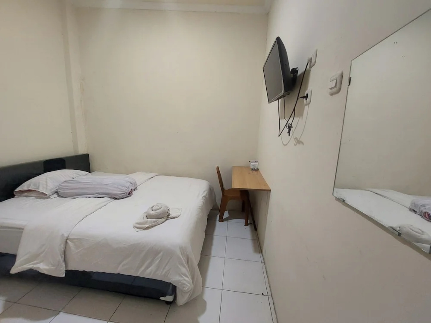 OYO 93332 Kharis Home Stay