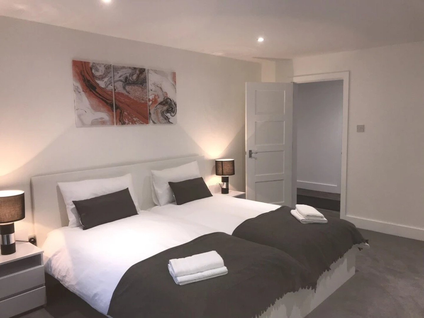 Stunning 3 bed Lodge 2000sq