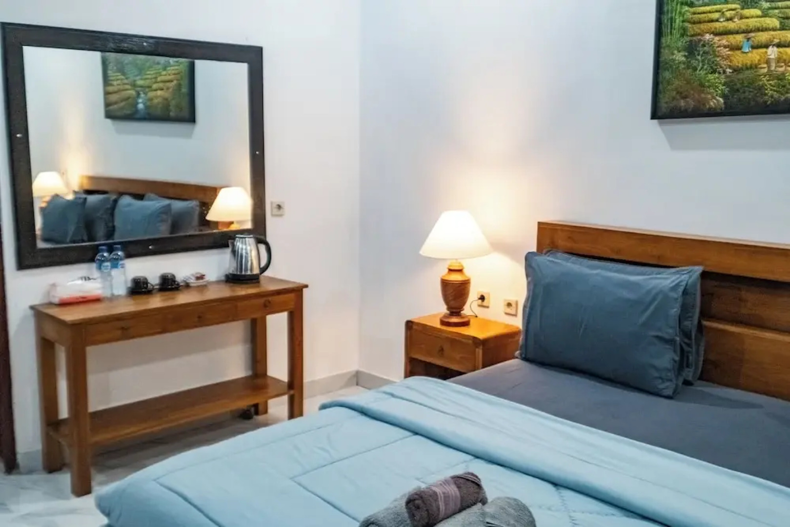 Pini Sentana Village