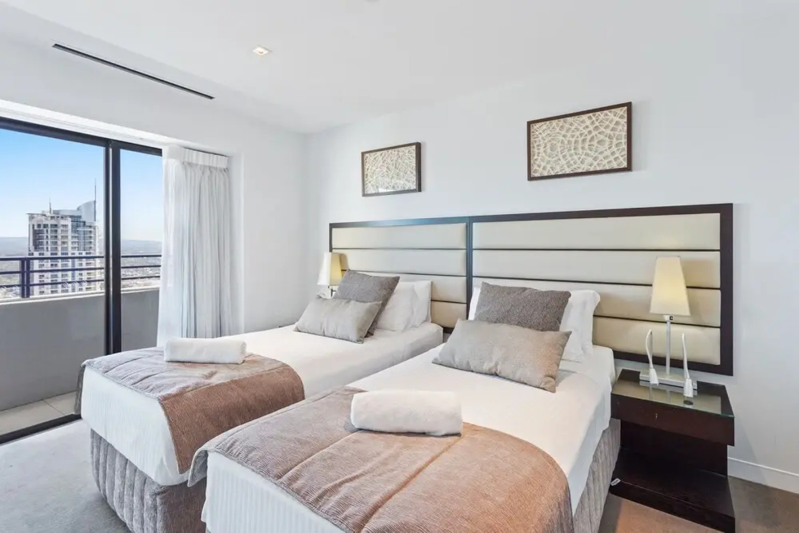 Holiday Holiday Soul Apartments